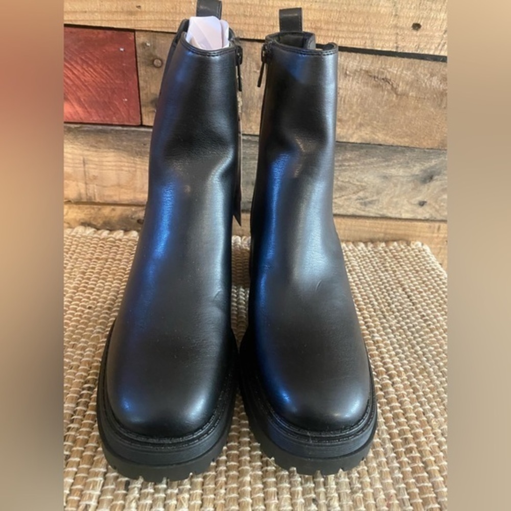 Sam & Libby Black Chunky Heel Boots - Picture 4 of 12